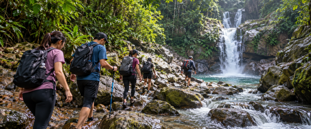 Persiapan Trekking Curug Leuwi Asih: Sepatu, Pakaian Ganti, dan Barang Tetap Kering